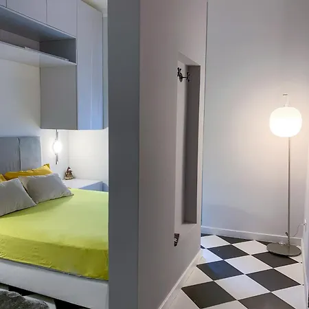 Apartment Pop's *